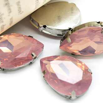 Стразы в цапах Капля 18х25 мм Смола Розовый 4 шт.