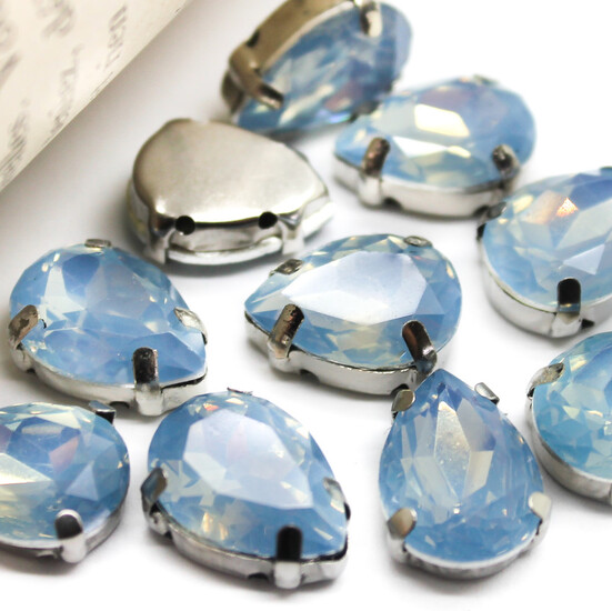 Стразы в цапах Капля 10х14 мм Голубой лунный 10 шт.