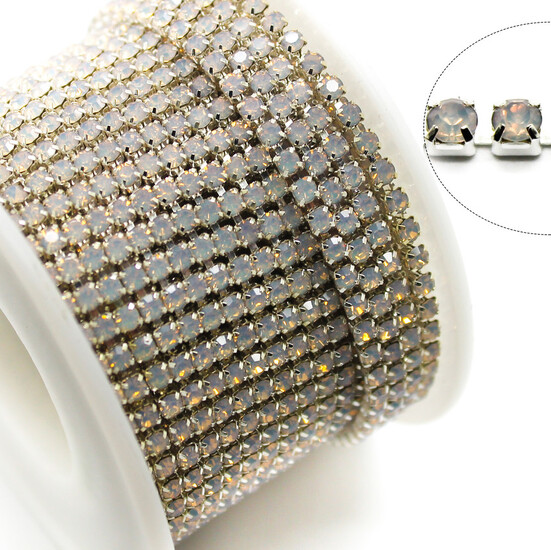 Стразовая цепь ss6 (2 мм) 1 м White opal silver