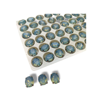 Стразы в цапах пришивные Овал 8х10 мм Смола Голубая 12 шт.