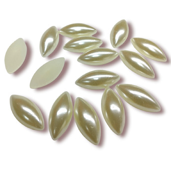 Полубусины с перламутром Лодочки 25 г 9х20 мм Кремовый +-65 шт.