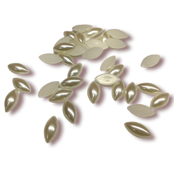 Полубусины с перламутром Лодочки 25 г 5х10 мм Кремовый +-420 шт.