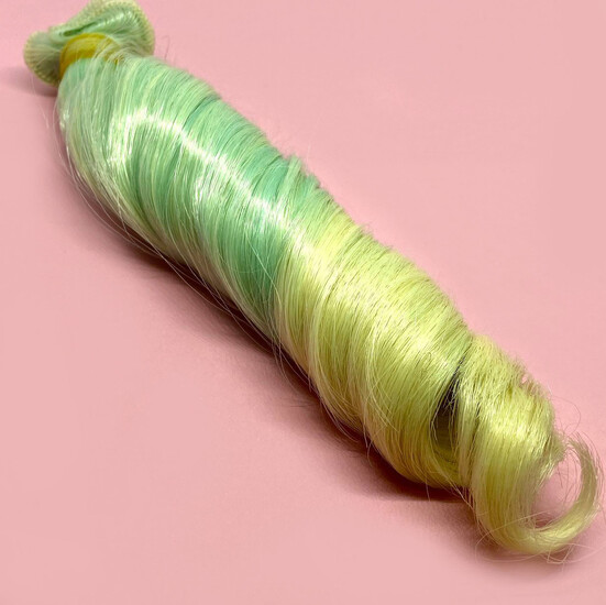 Волосы для кукол термостойкие римского типа омбре блонд и бирюза (№01) длина 15 см