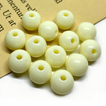 Намистини Куля пластик 10 мм Ø 2 мм +-25 г (±45 шт.) молочний