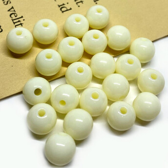 Намистини Куля пластик 8 мм Ø 1,8 мм +-25 г (±90 шт.) молочний