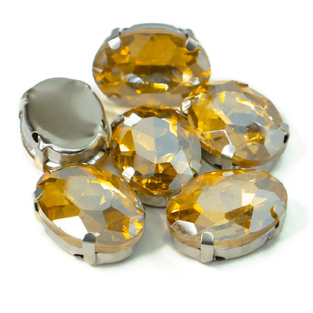 Стразы в цапах пришивные Овал 13х18 мм Шампань 10 шт.