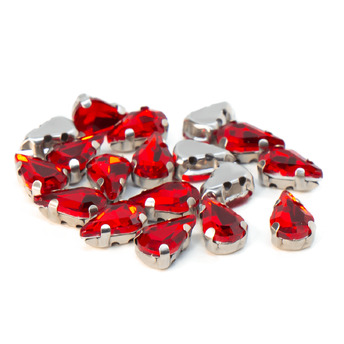 Стразы в цапах пришивные Капля 6х10 мм Красный 10 шт.