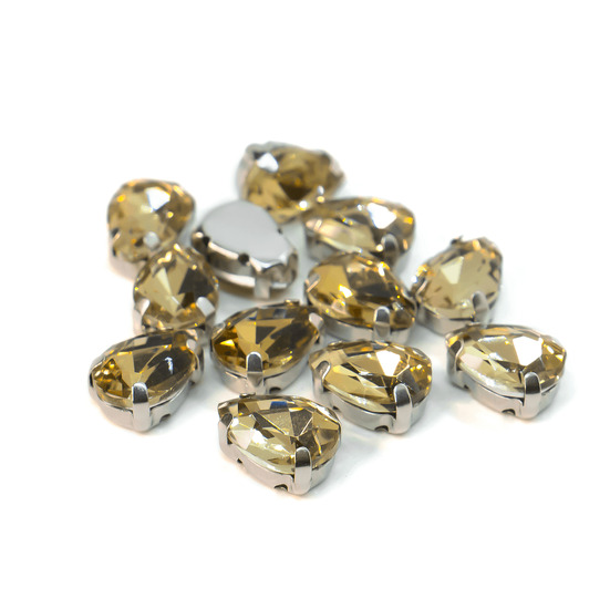 Стразы в цапах пришивные Капля 7х10 мм Бежевый 10 шт.