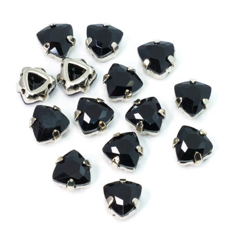 Стразы стекло К9 в цапах Треугольник 7 мм Черный 4 шт. _СЦ07037