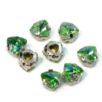 Стразы стекло К9 в цапах Треугольник 7 мм Оливково-зеленый лазер 3 шт. _СЦ0703