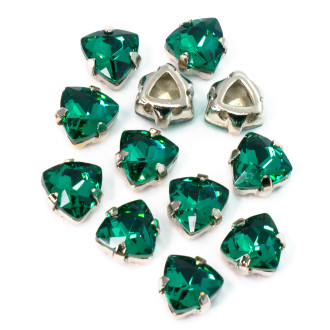 Стразы стекло К9 в цапах Треугольник 7 мм Изумруд 4 шт. _СЦ07036