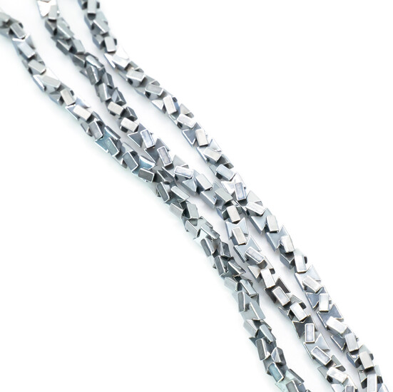 Бусины Змейка Гематит 3х3 мм Серебристый 40 см +-185 шт.