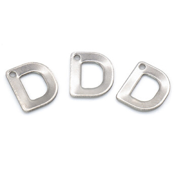 Буква D подвеска из нержавеющей стали 9х11 мм Платина 5 шт.