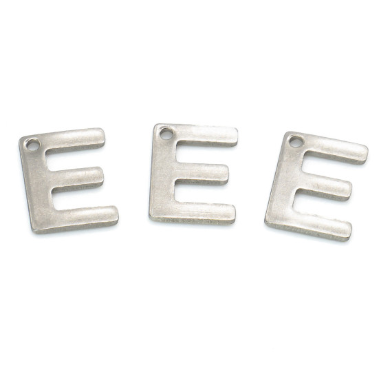 Буква E подвеска из нержавеющей стали 9х11 мм Платина 5 шт.