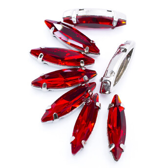 Стразы стекло К9 в цапах Лодочка Красный 4х15 мм 4 шт. _СЦ415011