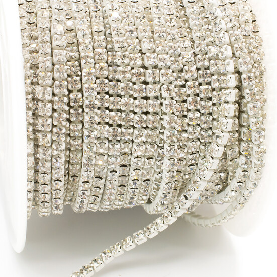 Стразовая цепь ss6 (2 мм) 1 м Crystal white