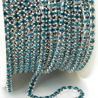 Стразовая цепь ss8 (2,5 мм) 1 м Aquamarine dark silver
