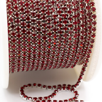 Стразовая цепь ss6 (2 мм) 1 м Siam silver