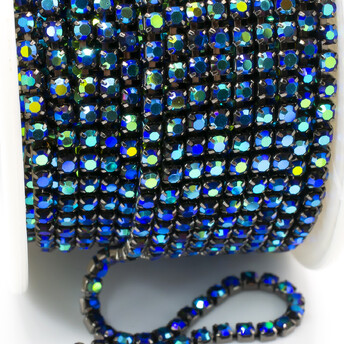 Стразовая цепь ss8 (2,5 мм) 1 м Jet AB nickel