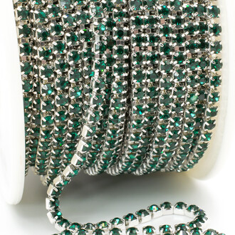 Стразовая цепь ss8 (2,5 мм) 1 м Emerald silver