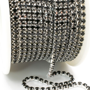 Стразовая цепь ss8 (2,5 мм) 1 м Jet silver
