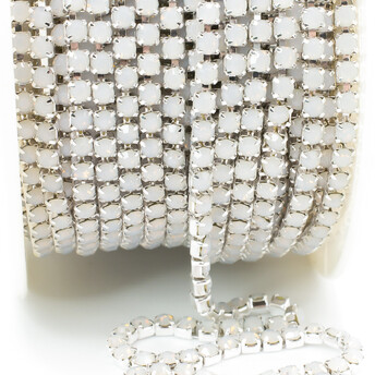 Стразовая цепь ss8 (2,5 мм) 1 м White opal silver