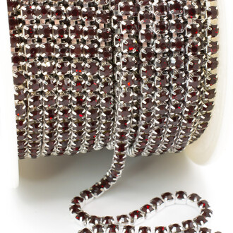 Стразовая цепь ss8 (2,5 мм) 1 м Siam silver