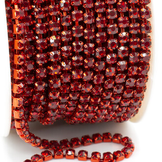 Стразовая цепь ss6 (2 мм) 1 м Siam BK 12 red