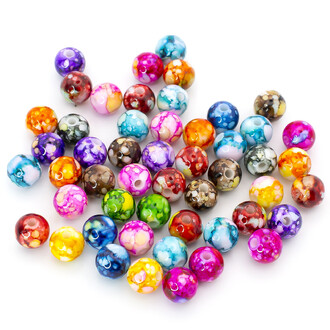 Бусины пластиковые с разводами 8 мм отверстия 2 мм микс цветов +-50 шт. .