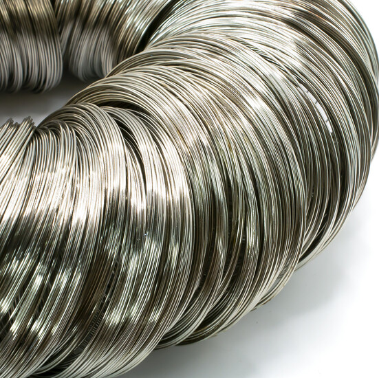 Проволочное кольцо с эффектом памяти основа для браслета 60х0,6 мм Платина +-100 витков