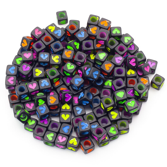 Бусины пластиковые куб, Сердечки 6х6 мм Черный с разными цветами +-25 г (+-