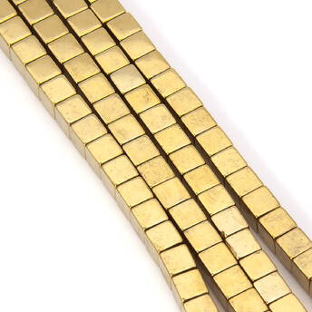 Уценка!!! Бусины Квадрат Гематит 4х4 мм Золотистый 40 см +-95 шт.