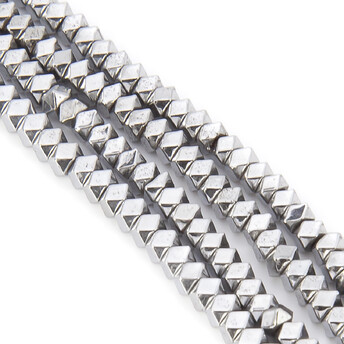 Бусины Квадрат плоский граненый гематит 3х2 мм Серебристый 40 см +-200 шт.