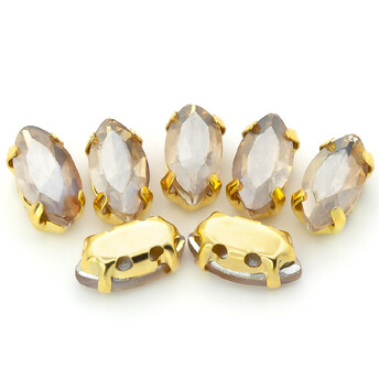 Стразы в золотых цапах Лодочка 4х8 мм Шампань 10 шт.