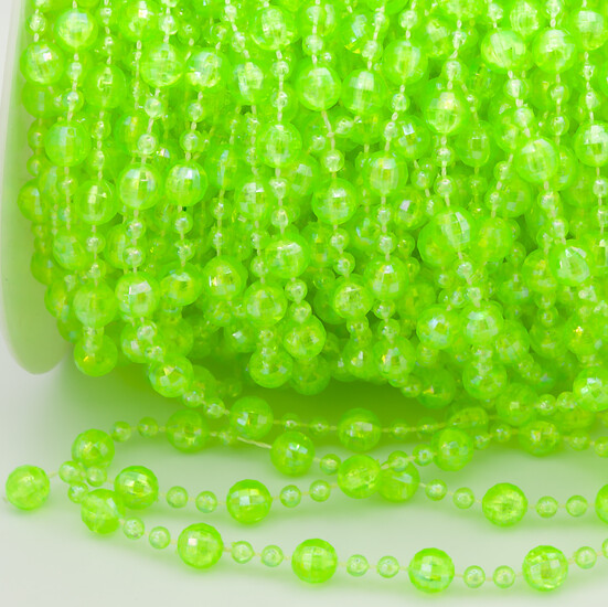 Гирлянда из бусин на нитке размер 8/4 мм 1 м Салатовый АВ