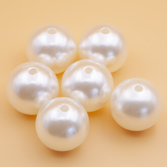 Бусины пластиковые имитация жемчуга 20 мм отв.2,5 мм +-24г (6 шт.)