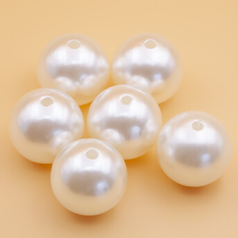 Бусины пластиковые имитация жемчуга 20 мм отв.2,5 мм +-24г (6 шт.)