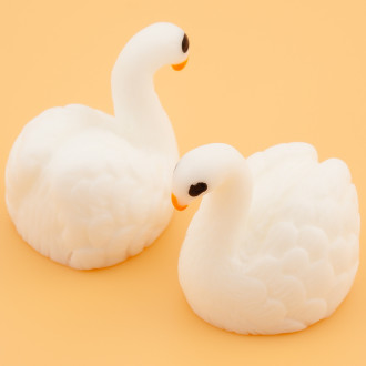 Декоративная фигурка Лебедь 16х20х19 мм 1 шт.