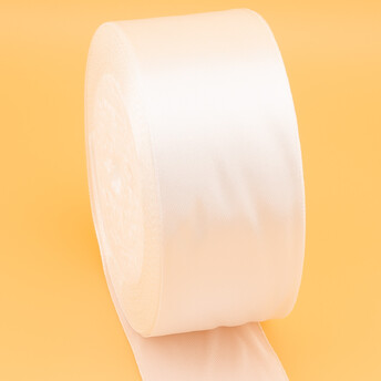 Лента атласная 4 см Молочный 1 рулон +-23 м