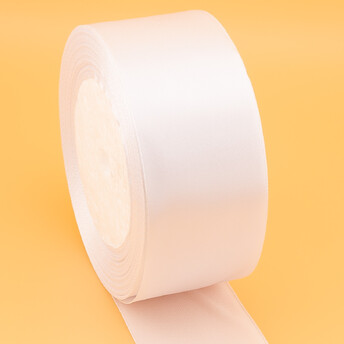 Лента атласная 4 см Белый 1 рулон +-23 м