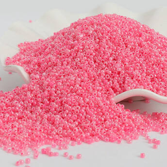 Бисер Блестящий 2 мм 50 г Розовый неон