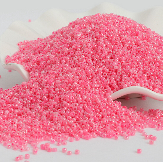 Бисер Блестящий 2 мм 50 г Розовый неон