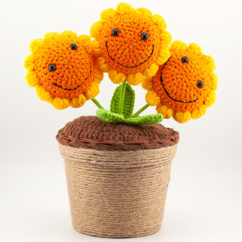 Подсолнух в горшке, вязаный, на 3 цветка, размер 25х13см, цвет Желтый, 1шт.