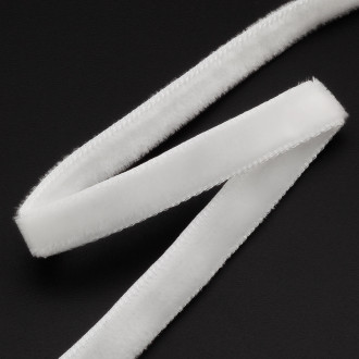 Лента бархатная, двухсторонняя 0,6 см 1 м Белый