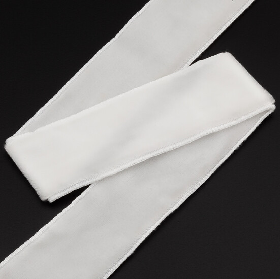 Лента бархатная, двухсторонняя 2,5 см 1 м Белый