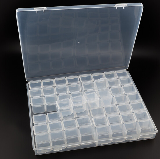 Органайзер 56 яч. контейнер пластиковый для рукоделия 21х17.5х2.7 см Прозрачный