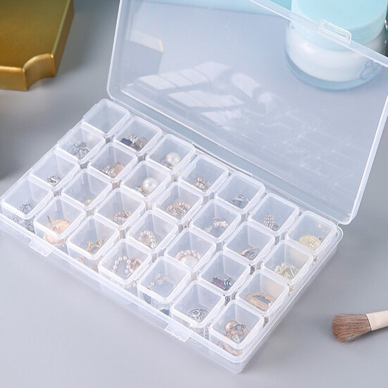 Органайзер 28 яч. контейнер пластиковый для рукоделия 17х10.5х2.5 см Прозрачный