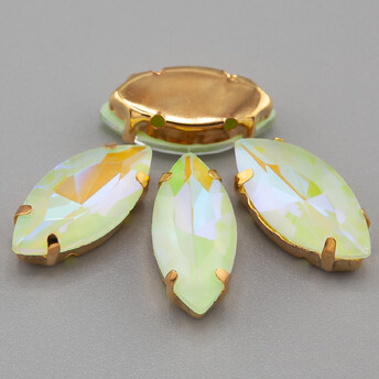 Стрази в золотій оправі пришивні Човен розмір 7х15 мм 5 шт. Оливковий мокко