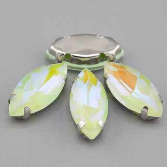 Стразы в цапах пришивные Лодочка 7х15 мм 5 шт. Оливковий мокко