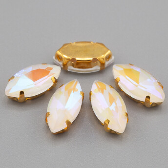 Стрази в золотій оправі пришивні Човен розмір 6х12 мм 5 шт. Білий мокко